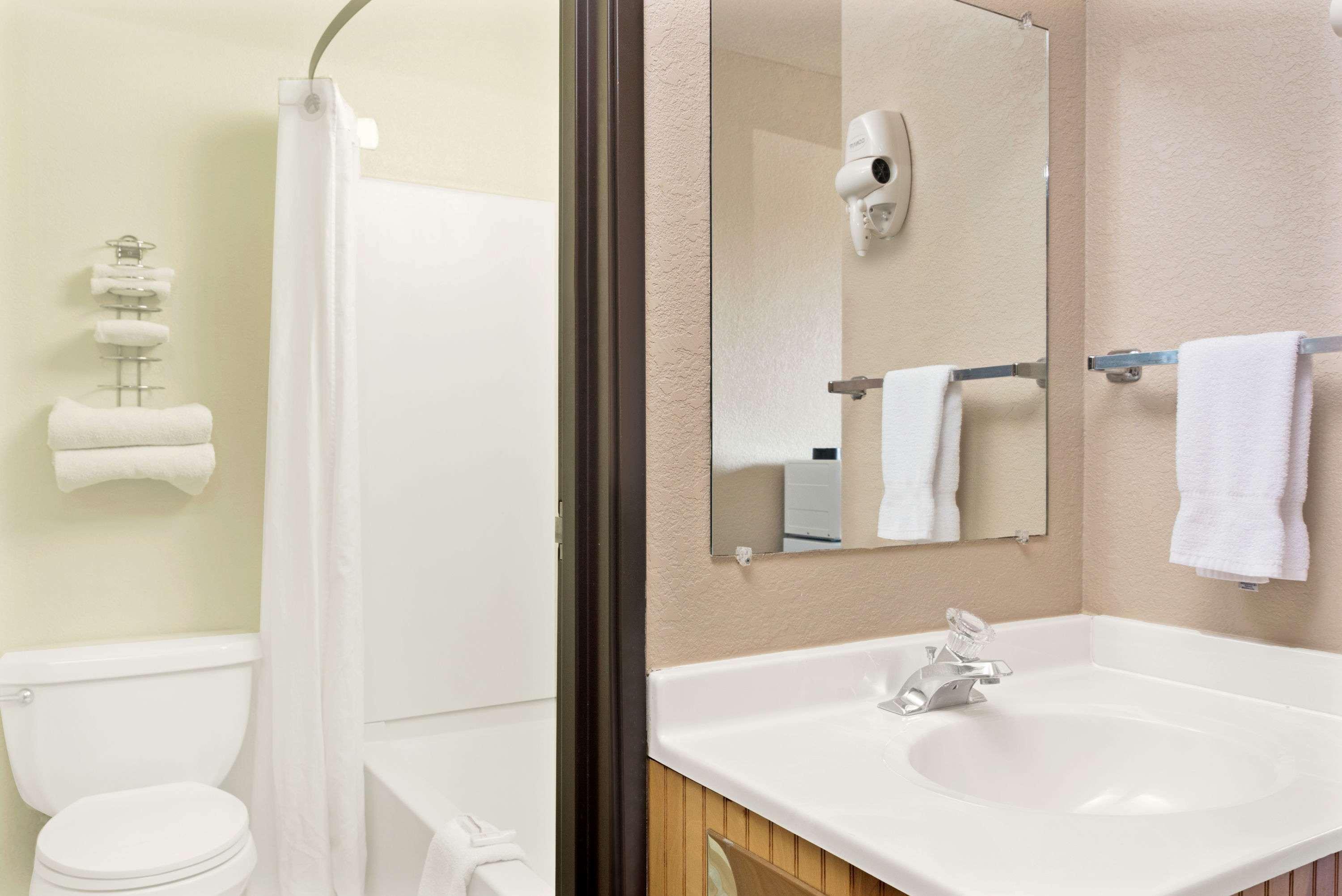 Super 8 By Wyndham Spokane/West Airway Heights Bagian luar foto