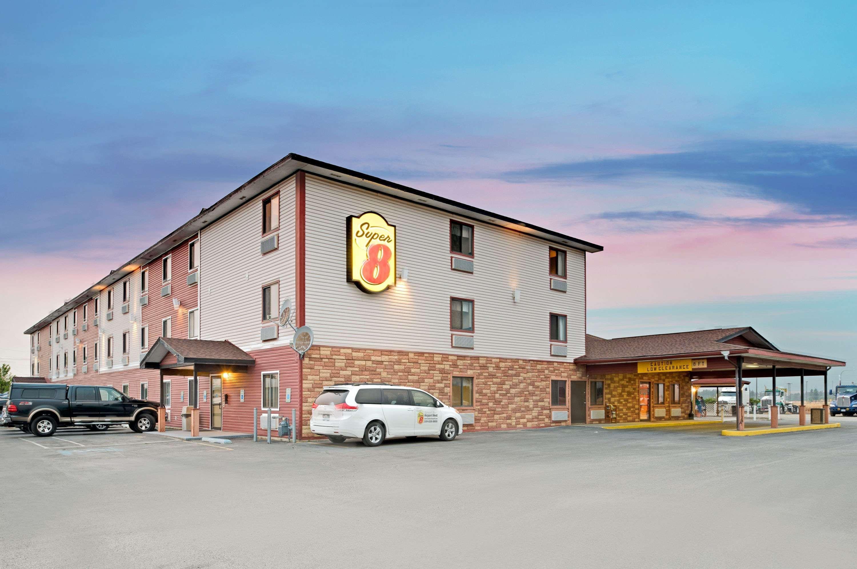 Super 8 By Wyndham Spokane/West Airway Heights Bagian luar foto
